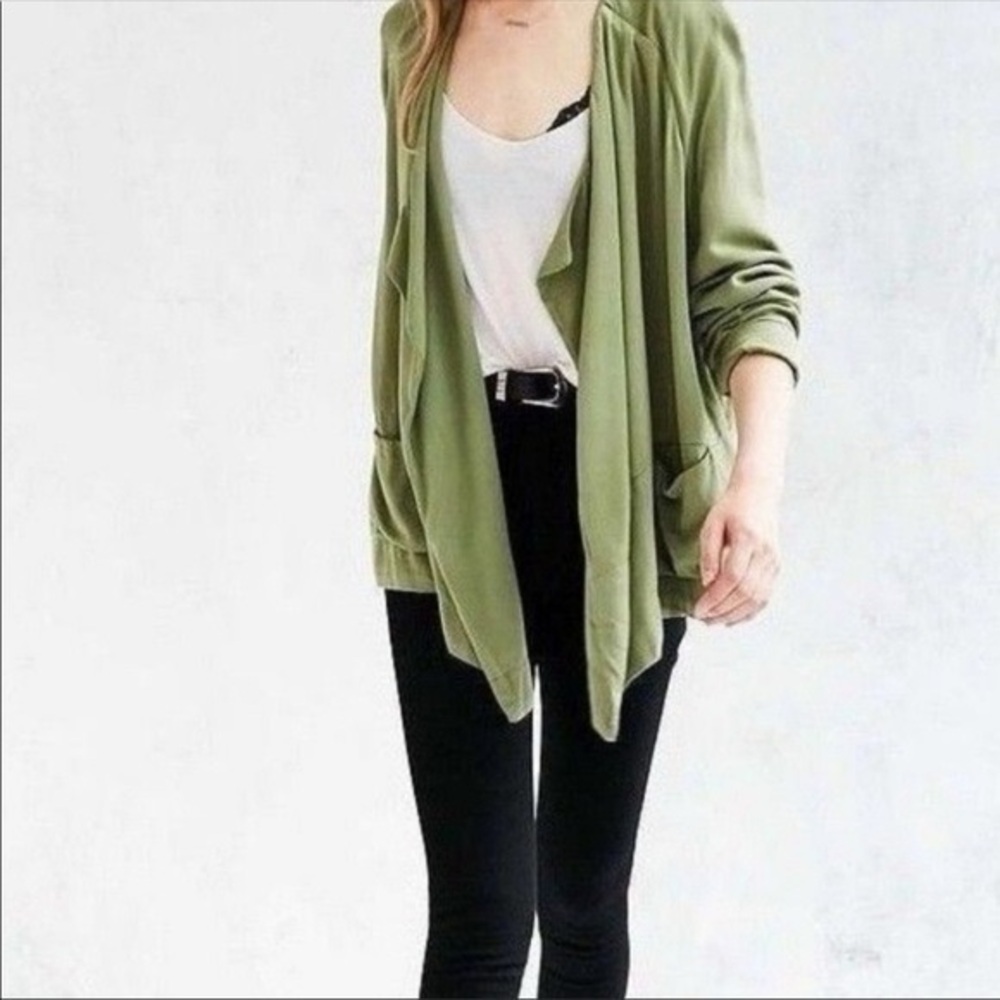 URBAN OUTFITTERS Kimchi Blue Green Shrug Elegant and Versatile Top